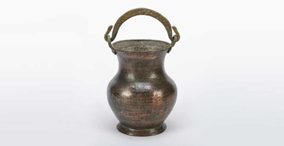 Vase ( vieux cuivre ) 
